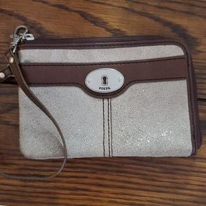 Fossil clutch